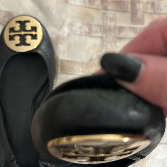 Tory Burch Minnie Travel Perfect Black & Gold Ballet Flats - Picture 15 of 16